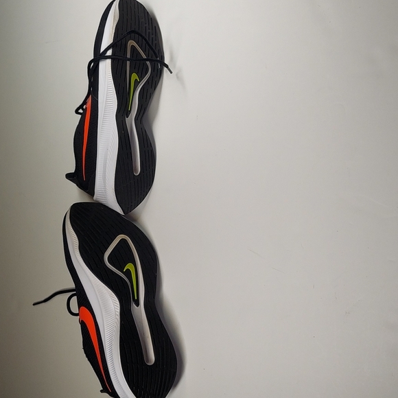 2018 NIKE FAST EXP RACER Men's Sneakers Size 8 - Picture 6 of 9